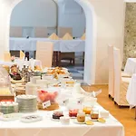 Hotel Schloss Leonstain 4*