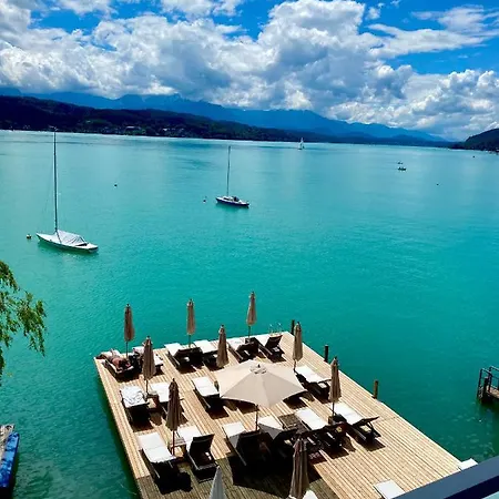 Otel Schloss Leonstain 4*