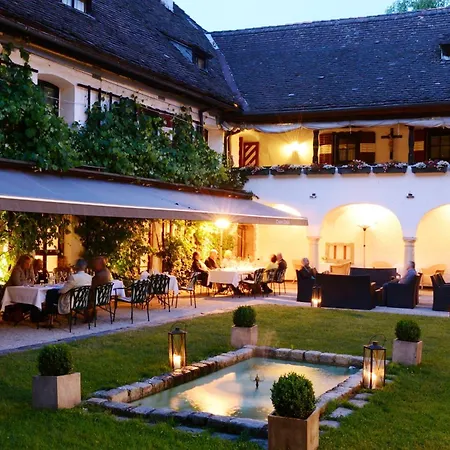 Schloss Leonstain Otel 4*