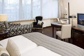 斯赫洛里恩斯丁酒店