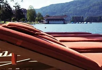 斯赫洛里恩斯丁酒店