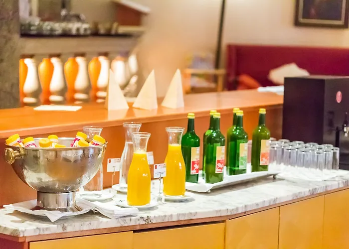 Отель Schloss Leonstain Пёрчах-ам-Вёртерзе