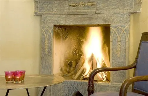 Schloss Leonstain Отель